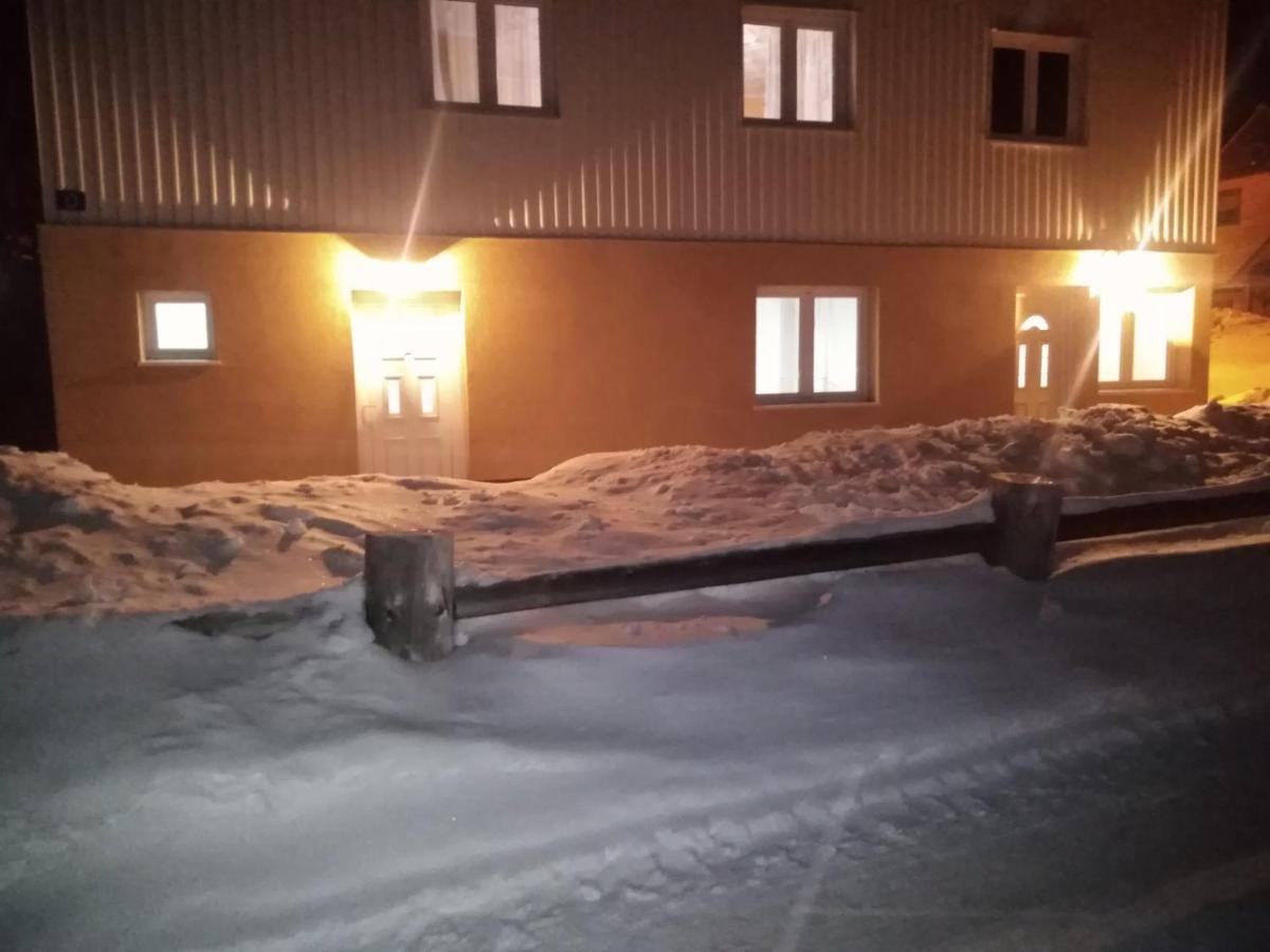 Apartmani Momcilo Žabljak Exteriör bild