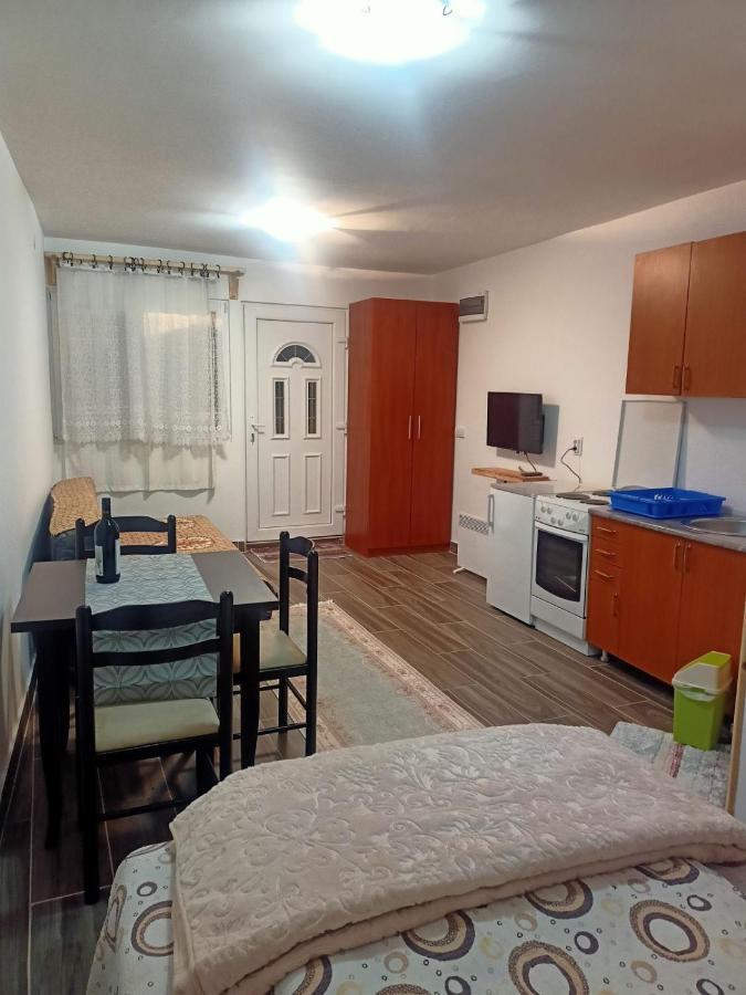 Apartmani Momcilo Žabljak Exteriör bild