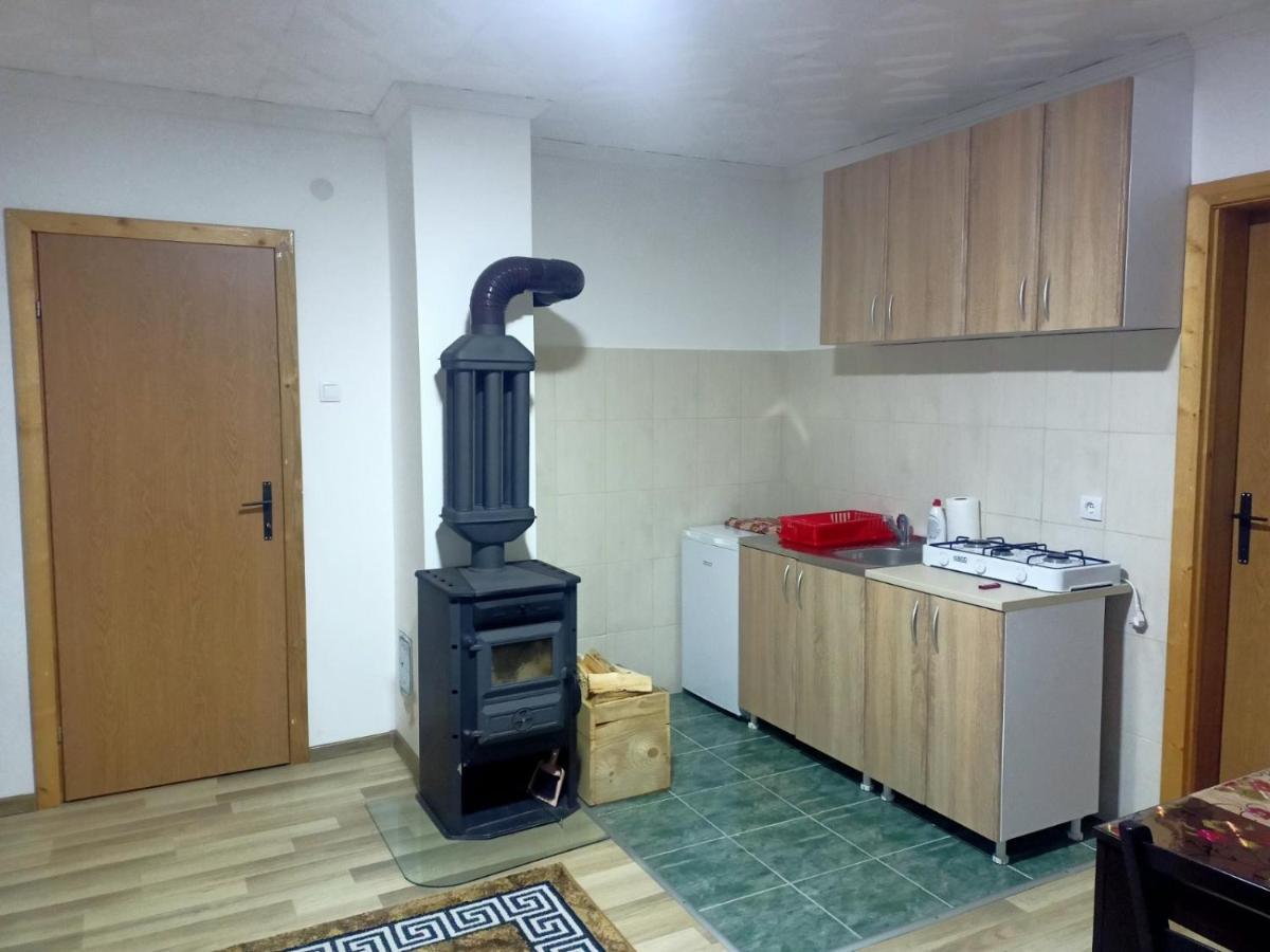 Apartmani Momcilo Žabljak Exteriör bild