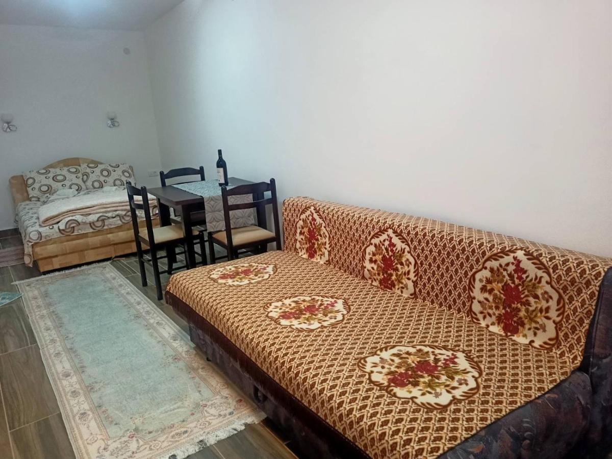 Apartmani Momcilo Žabljak Exteriör bild