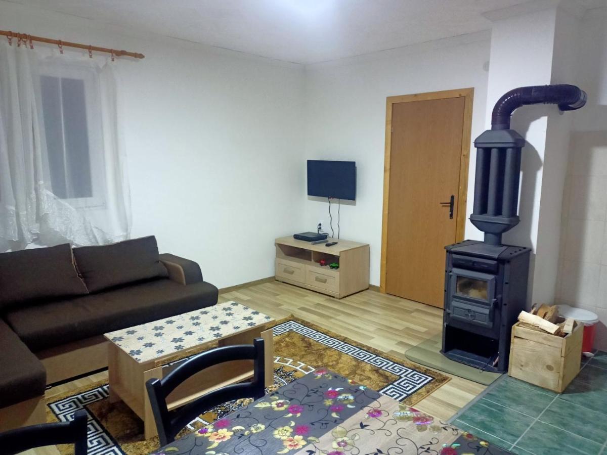 Apartmani Momcilo Žabljak Exteriör bild