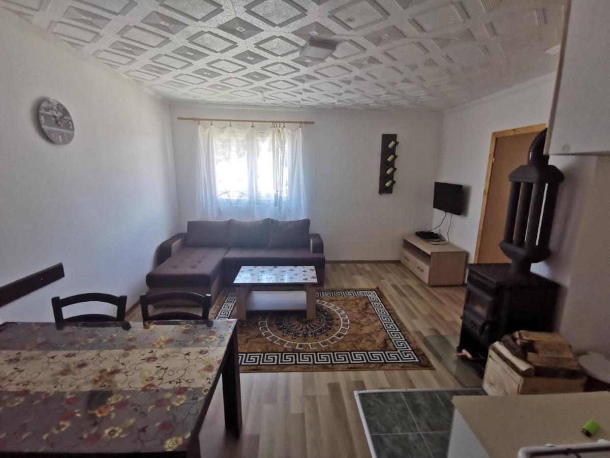 Apartmani Momcilo Žabljak Exteriör bild
